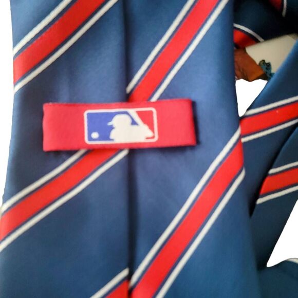 Chicago Cubs Red and Blue Striped Tie - Picture 3 of 5